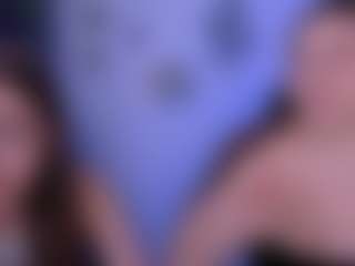 Live cam show with amalialowell - Upskirt on Camsoda