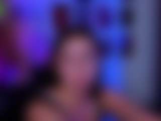 amalialowell's Live Sex Cam Show