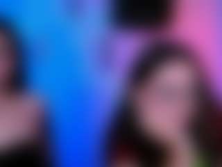 Live cam show with amalialowell - Brown Hair on Camversity
