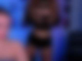 Live cam show with amalialowell - Upskirt on madthumbs
