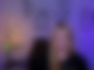 Live cam show with amalialowell - Upskirt on friskycurves.com