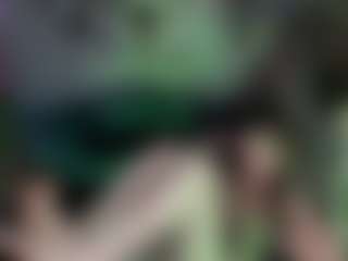 Ave's Live Sex Cam Show