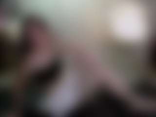 Live cam show with Ave - Twerking on livesexfox.com