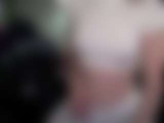 Live cam show with Ave - Sweet on Chatstar
