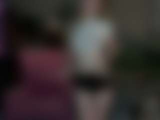 Live cam show with Ave - Smoke on intimatelivegirls.com