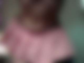 Live cam show with Ave - Upskirt on Camiplay Live