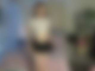 Live cam show with Ave - Upskirt on thefappeningchat.com