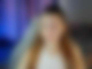 Live cam show with Ave - Twerking on SpankPalCams