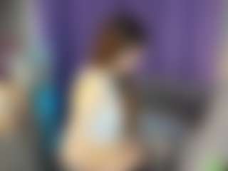 Live cam show with Ave - College Brown Hair on https://playwithruby.com