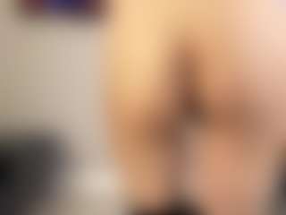 Live cam show with PamelaaGomezz - Gray Eyes on SquirtSoMuch