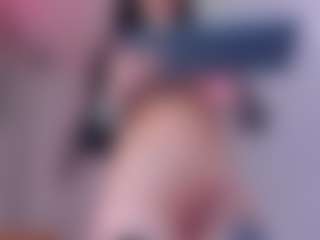Live cam show with sarah sophia - Black Hair on Camsoda