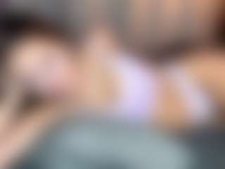 Live cam show with TrinaSmathers - Average on Camsoda
