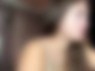 Live cam show with TrinaSmathers - Camel Toe on Camsoda