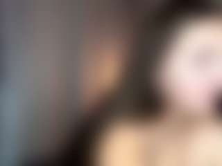 Live cam show with TrinaSmathers - Green Eyes on CamwithHer