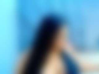 ema-foxyy's Live Sex Cam Show