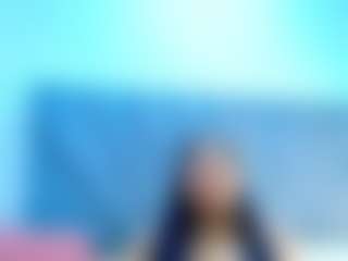 ema-foxyy's Live Sex Cam Show
