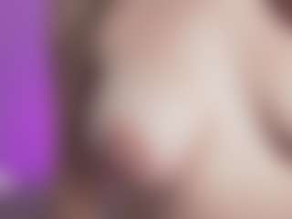 Live cam show with Emma-Vloss - Dirty on Cam Slut