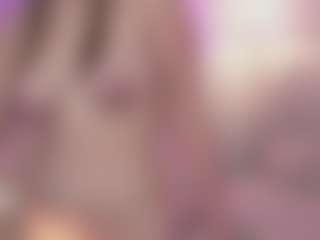 Live cam show with Emma-Vloss - Teen (18+) on Nude Live Now