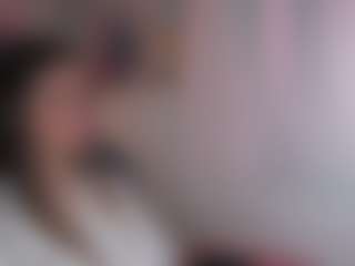 Live cam show with Emma-Vloss - Deepthroat on nudelive.tv