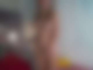 Live cam show with Emma-Vloss - Young Adult on xxxlivecams.org