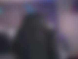 Live cam show with Emma-Vloss - Skinny on hotwifechat.live