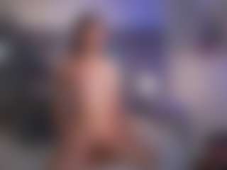 Live cam show with Emma-Vloss - Cum In Pussy on chickslive.net