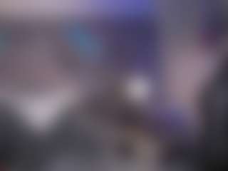 Live cam show with Emma-Vloss - Cowgirl on CamClone
