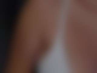 Live cam show with Emma-Vloss - Cowgirl on camwithhim.com