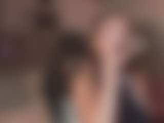 Live cam show with Emma-Vloss - Young Adult on Fling VIP Chat