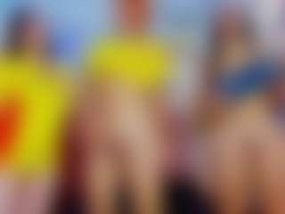 Live cam show with Luna and ALL - Amateur Mature on SpunkLive
