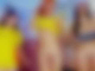 Live cam show with Luna and ALL - Public Mature on fapnchat