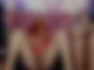 Live cam show with Luna and ALL - Middle Aged on Camsoda