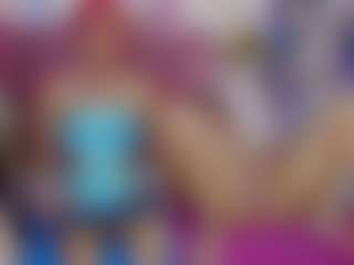 Live cam show with Luna and ALL - Ass Bouncing on liverealitysex.com