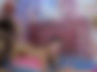 Live cam show with Luna and ALL - Deepthroat on Camsoda