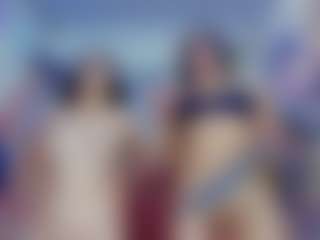 Live cam show with Luna and ALL - Squirt on Camsoda