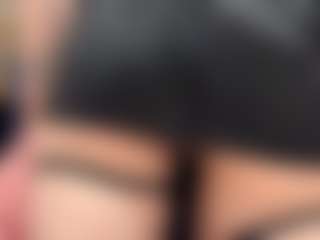 RobbynOkihara's Live Sex Cam Show