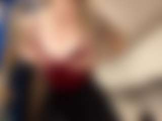 RobbynOkihara's Live Sex Cam Show
