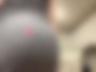 RobbynOkihara's Live Sex Cam Show