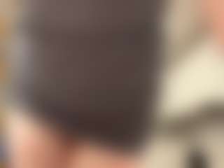 RobbynOkihara's Live Sex Cam Show
