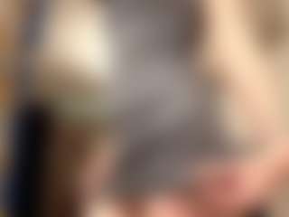 RobbynOkihara's Live Sex Cam Show