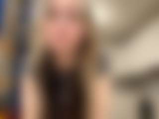 RobbynOkihara's Live Sex Cam Show