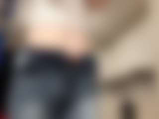 RobbynOkihara's Live Sex Cam Show