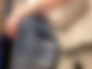 RobbynOkihara's Live Sex Cam Show