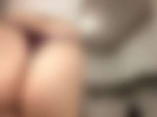RobbynOkihara's Live Sex Cam Show