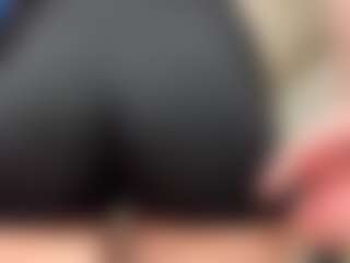 RobbynOkihara's Live Sex Cam Show