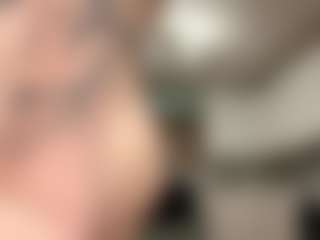 RobbynOkihara's Live Sex Cam Show