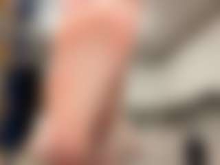 RobbynOkihara's Live Sex Cam Show