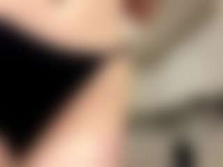 RobbynOkihara's Live Sex Cam Show