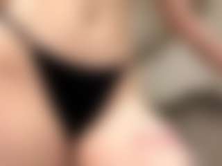 RobbynOkihara's Live Sex Cam Show