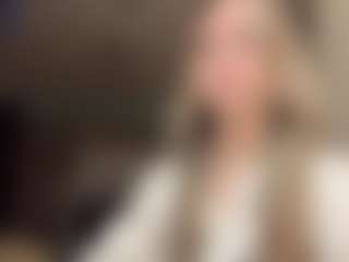 RobbynOkihara's Live Sex Cam Show